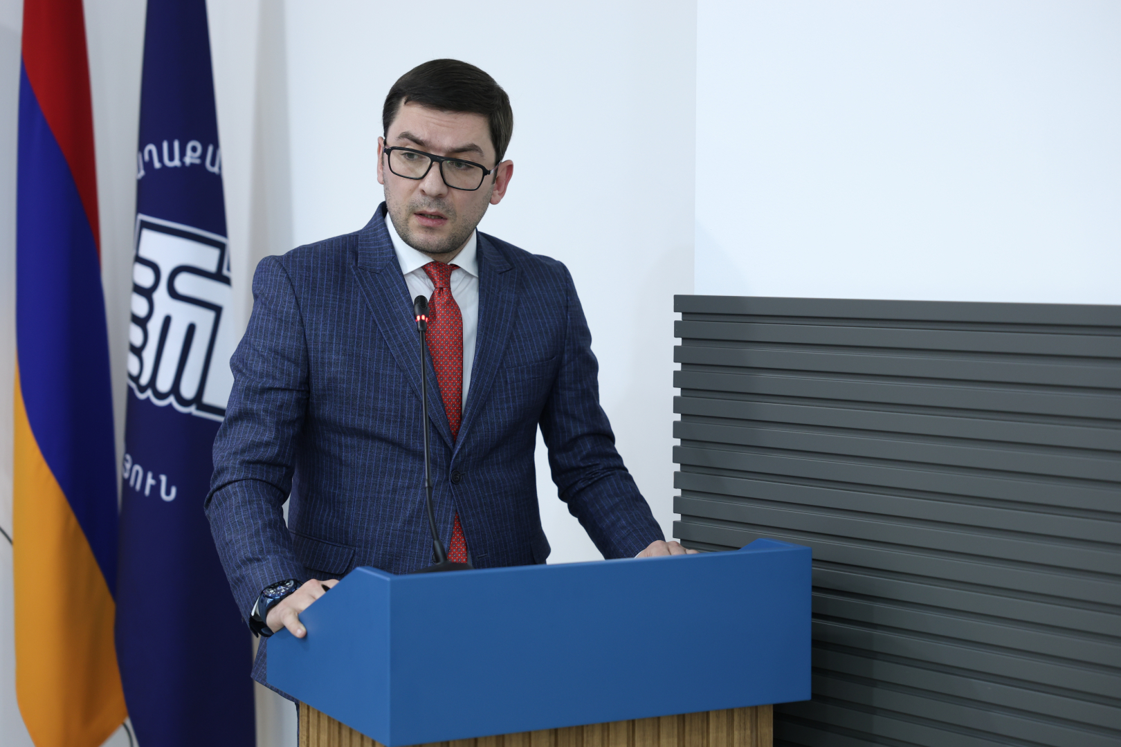 image-slide
