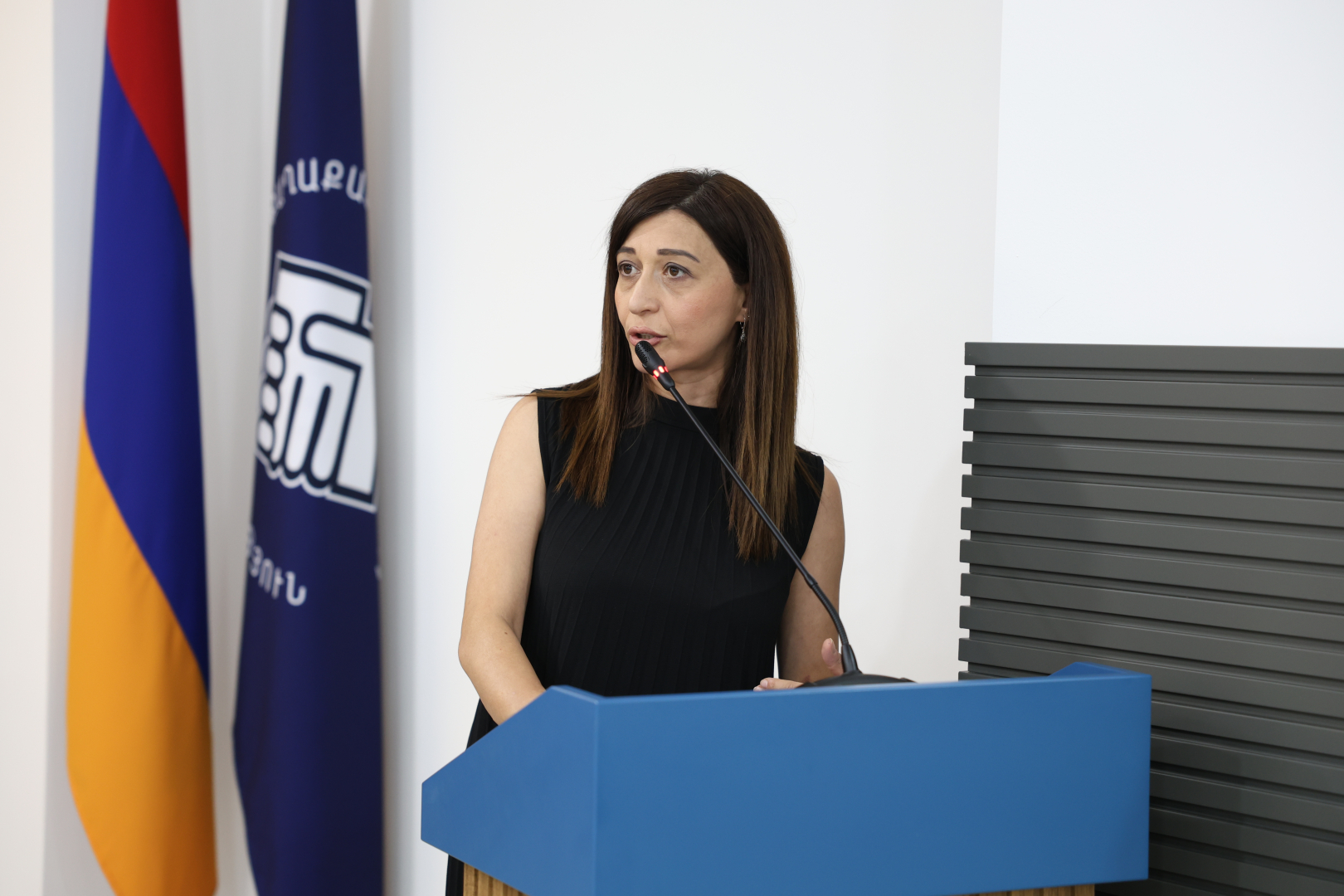 image-slide