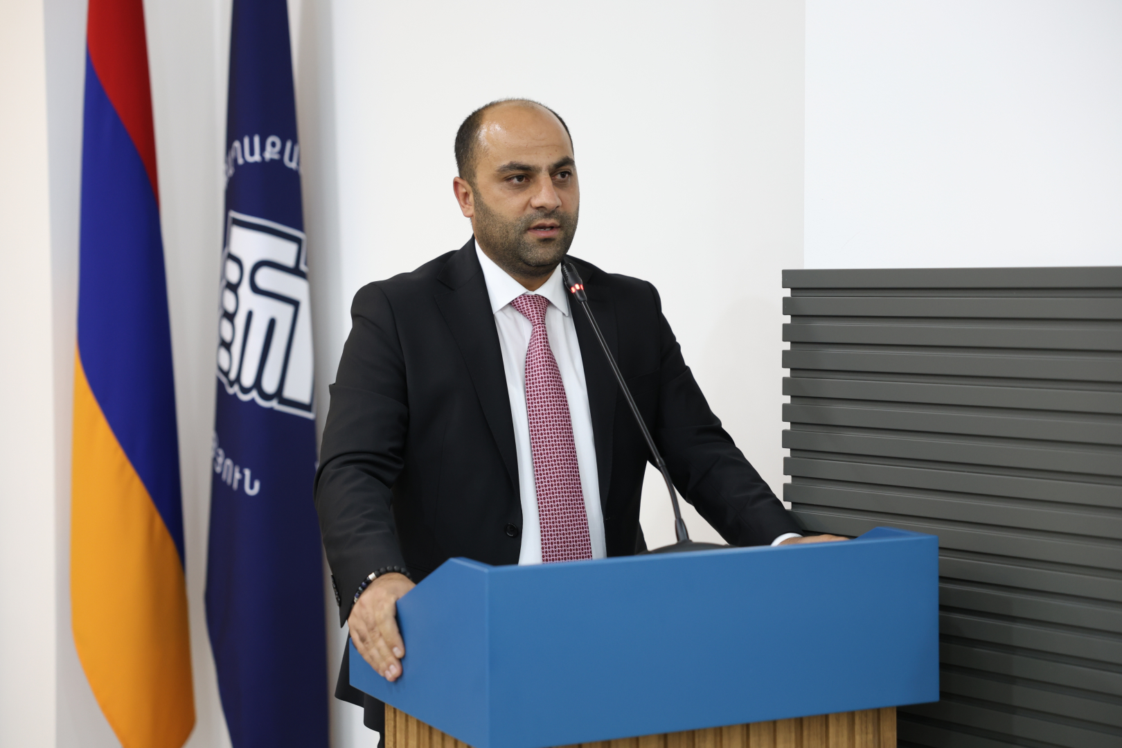image-slide