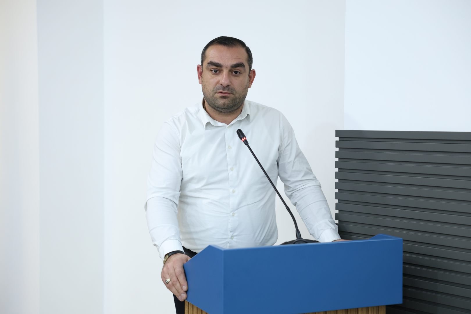 image-slide