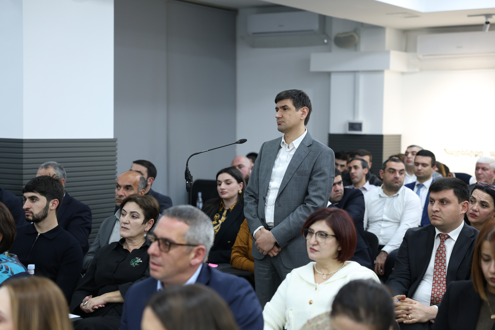 image-slide